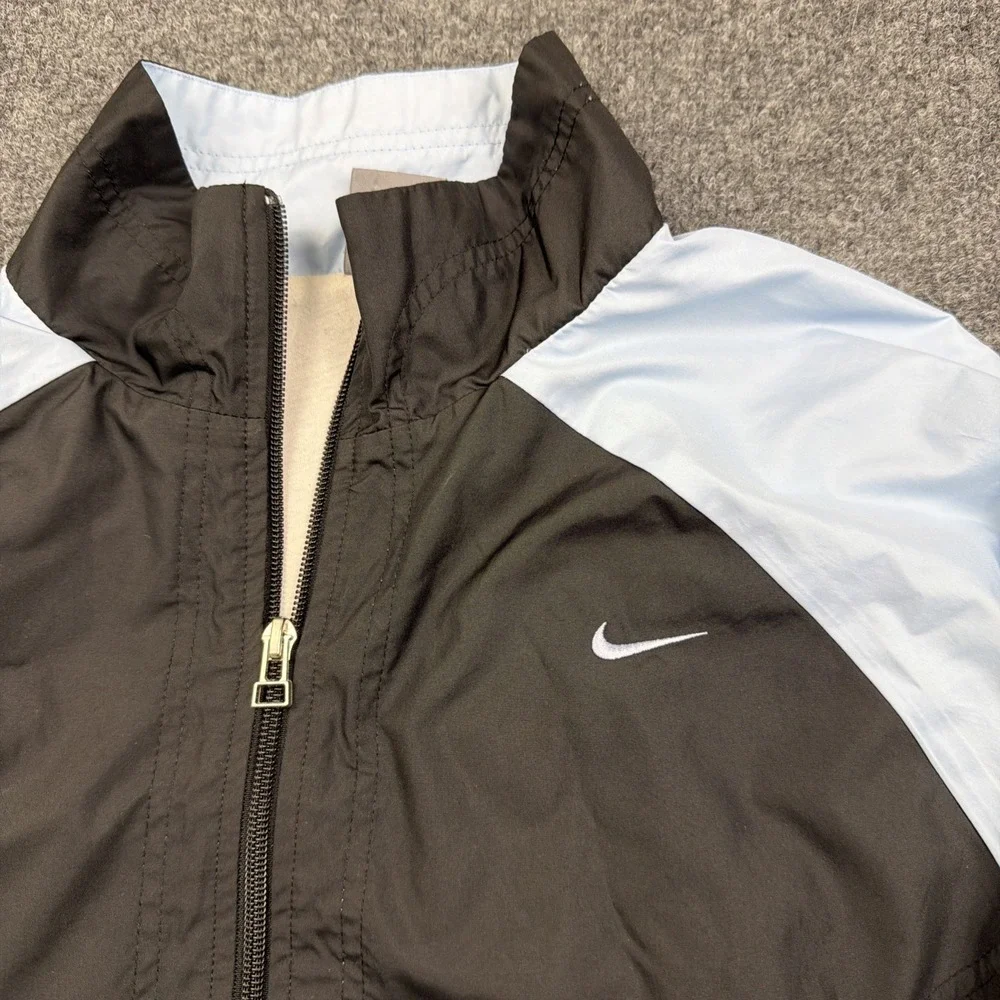 Nike usps shipped swoosh